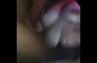 XXX A miúda Nerd eu quero sexo selvagem relaxa-se depois da aula masturbando-se.